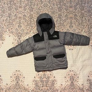 Boys 3t North Face coat